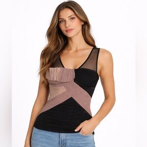 Bcbg MaxAria Absolutely Adorable Top Size 0 NWT